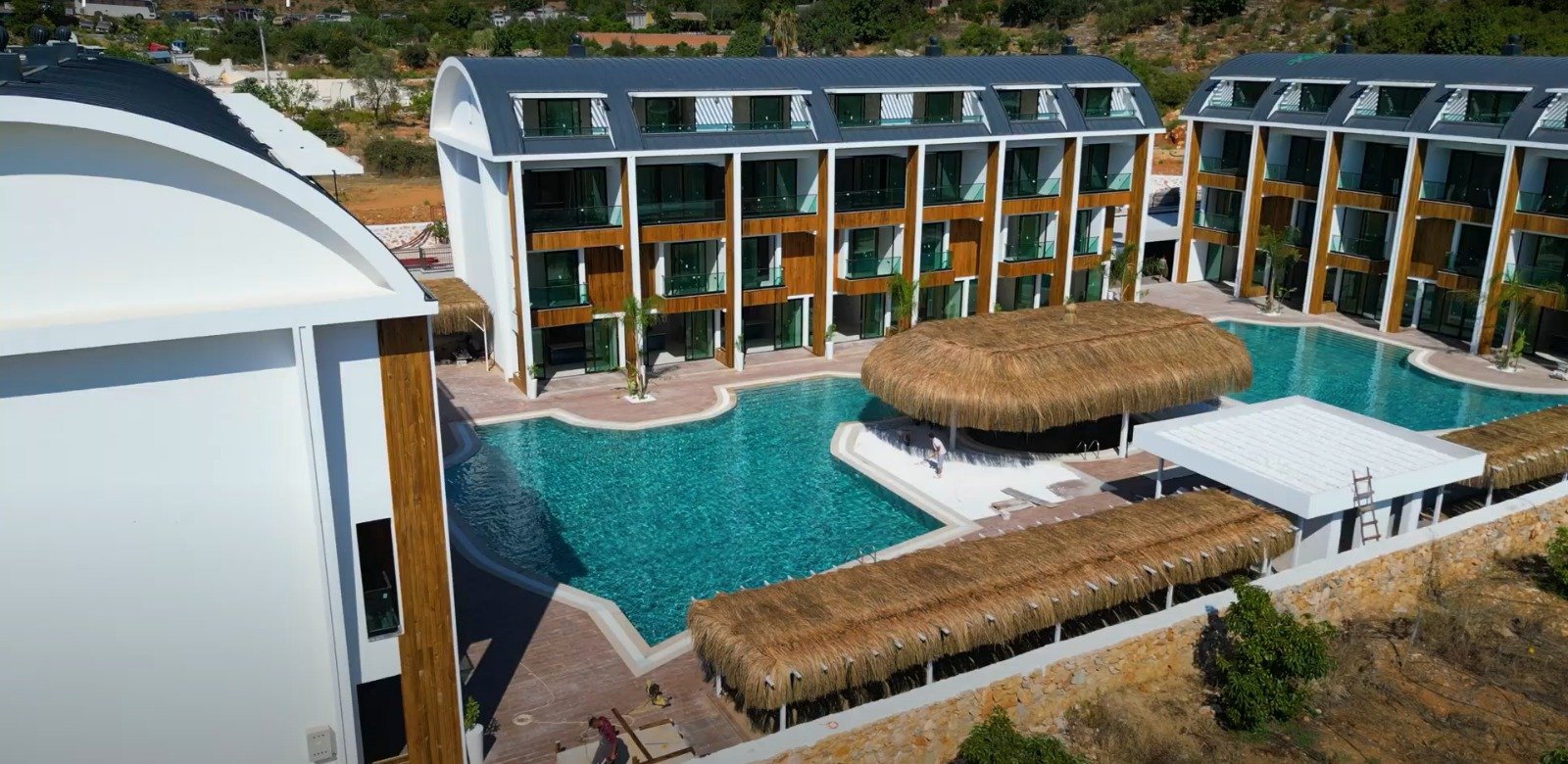 2+1 DUPLEX APARTMENT FOR SALE IN A LUXURY COMPLEX IN KONAKLI, ALANYA.